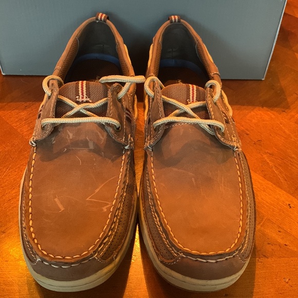 Mountrek Leather boat shoes size 10.5 - Picture 3 of 6